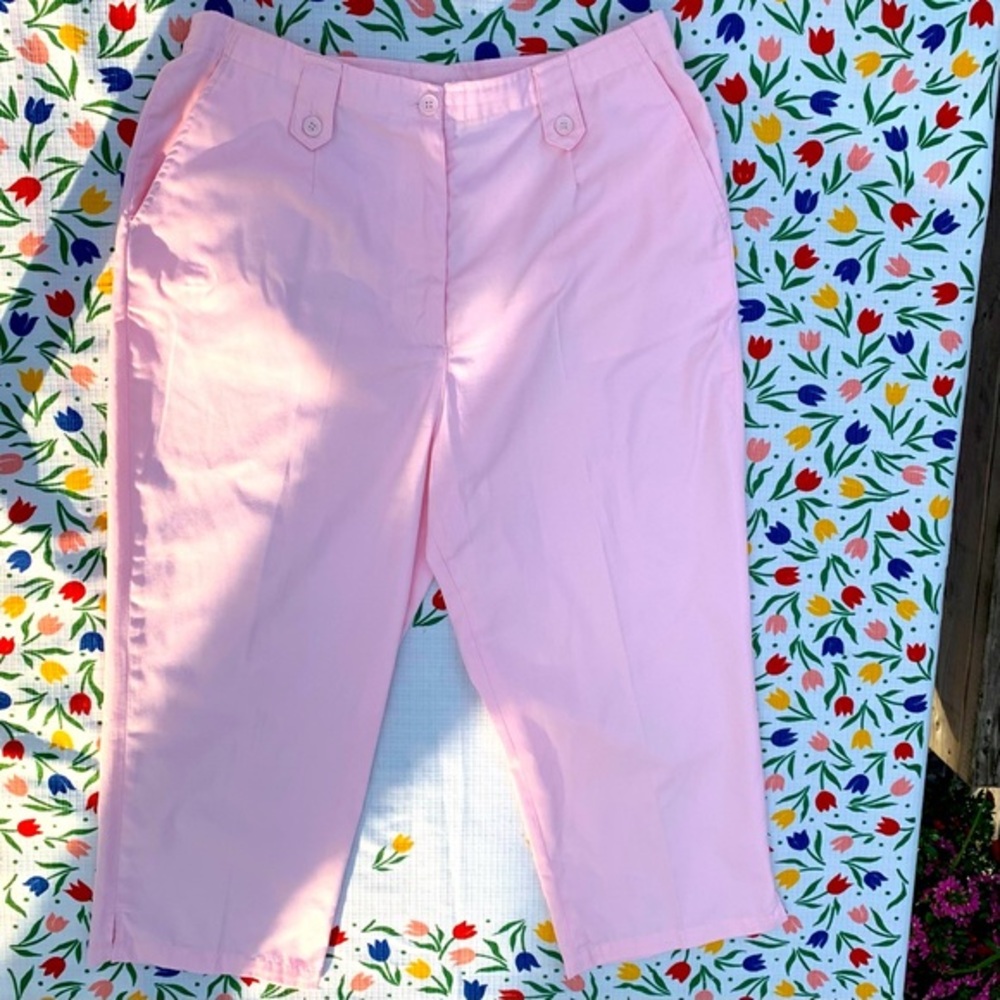 Tabi Pink Vintage Capris